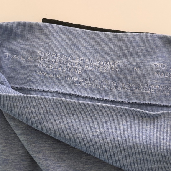 Tala Sculpt Seamless Scrunch Shorts - Blue Marl in Size Medium - Picture 3 of 3